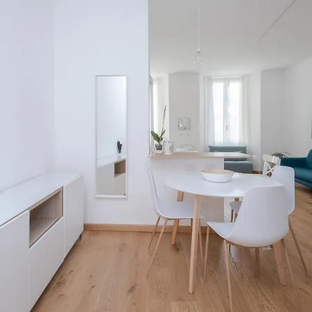 77 In Centro Citta By Holiday Solutions 公寓
